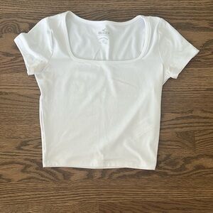 Super soft Hollister square neck fits small and xs